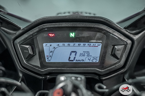 Мотоцикл HONDA CBR 400R 2013, Красный фото 9