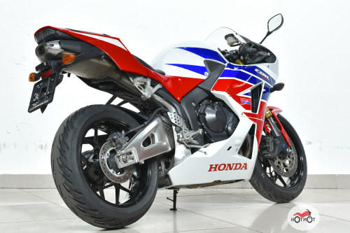 Мотоцикл HONDA CBR 600RR 2015, Белый фото 7