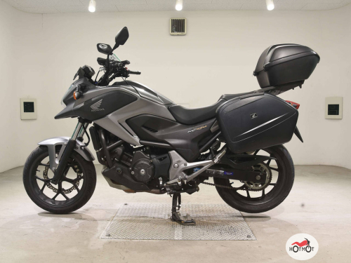 Мотоцикл HONDA NC 750X 2015, серый