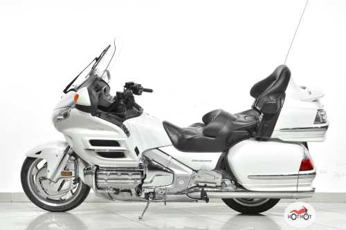 Мотоцикл HONDA Goldwing 2008, белый фото 4