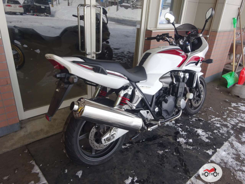 Мотоцикл HONDA CB 1300 2011, Белый фото 4