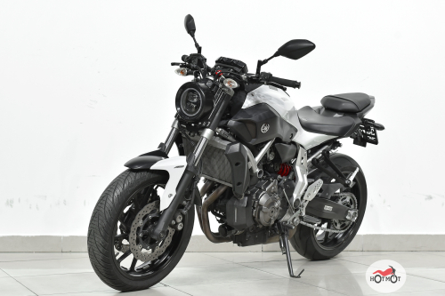 Мотоцикл YAMAHA MT-07 (FZ-07) 2015, Белый фото 2