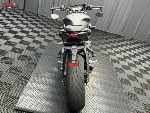 Мотоцикл Triumph Street Triple 2022, СЕРЫЙ фото 4