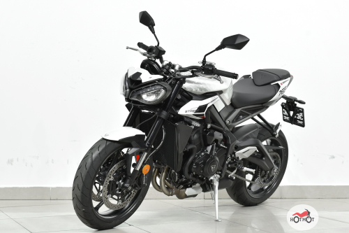 Мотоцикл TRIUMPH Street Triple 2024, Белый фото 2