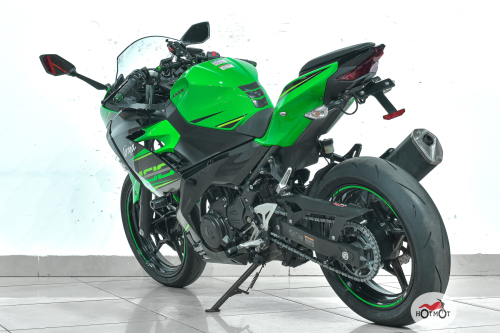 Мотоцикл KAWASAKI Ninja 400 2019, Зеленый фото 8