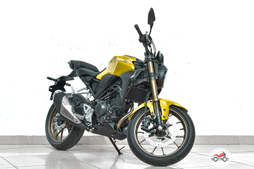 Мотоцикл HONDA CB 300R 2022, желтый