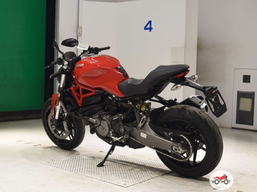 Мотоцикл DUCATI Monster 821 2018, Красный фото 6