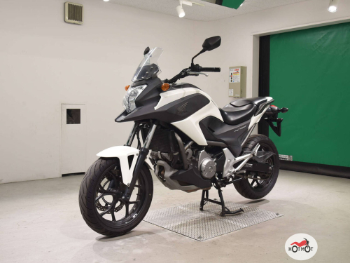 Мотоцикл HONDA NC 700X 2013, белый фото 4