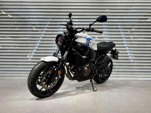 Мотоцикл Yamaha XSR700 2023, БЕЛЫЙ фото 3