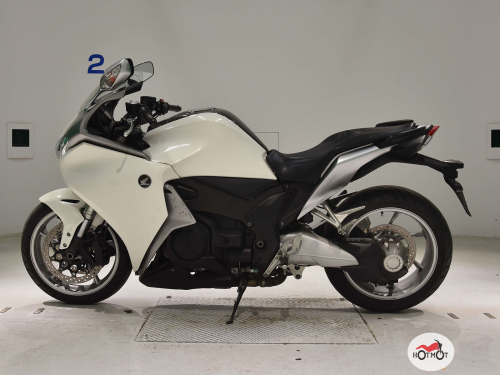 Мотоцикл HONDA VFR 1200  2010, Белый