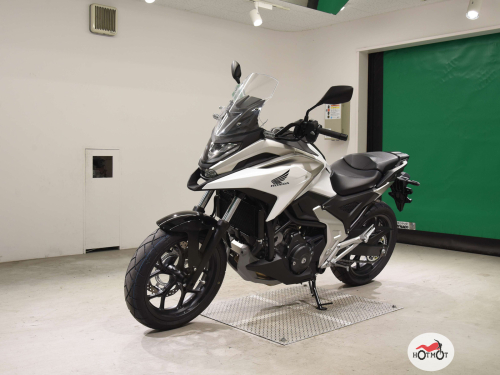 Мотоцикл HONDA NC 750X 2023, Белый фото 4