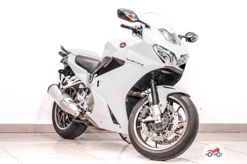 Мотоцикл HONDA VFR800F 2015, БЕЛЫЙ