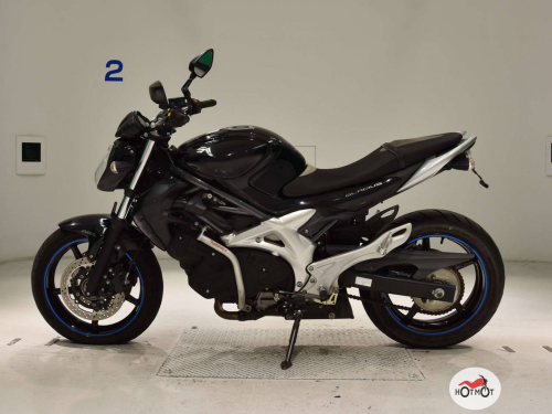 Мотоцикл SUZUKI SFV 400 Gladius 2009, черный