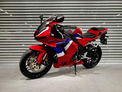 Мотоцикл HONDA CBR 600RR 2022, КРАСНЫЙ фото 4