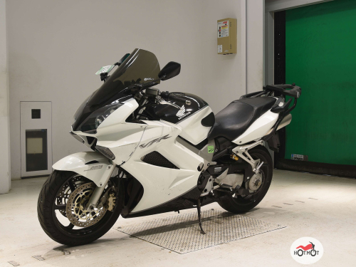Мотоцикл HONDA VFR 800 2007, Белый фото 4