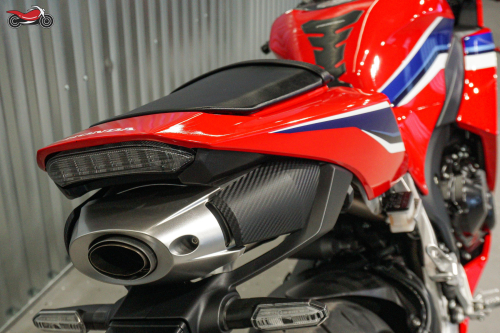 Мотоцикл HONDA CBR 600RR 2022, КРАСНЫЙ фото 10