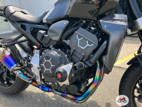 Мотоцикл HONDA CB 1000R 2018, черный фото 9