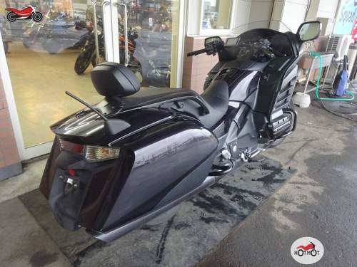 Мотоцикл HONDA GL 1800 2016, ФИОЛЕТОВЫЙ фото 4