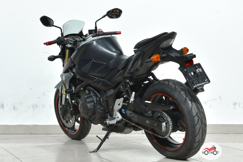 Мотоцикл SUZUKI GSR 750 2013, черный фото 8