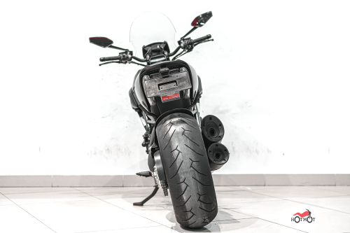 Мотоцикл DUCATI Diavel Carbon 2015, Черный фото 6