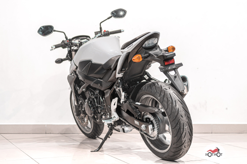 Мотоцикл SUZUKI GSR 750 2013, БЕЛЫЙ фото 8