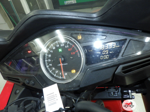 Мотоцикл HONDA VFR 800 2015, Красный фото 12