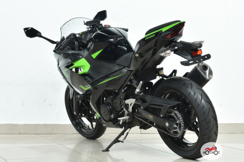 Мотоцикл KAWASAKI Ninja 400 2018, Черный фото 8