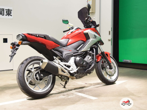 Мотоцикл HONDA NC 750X 2018, Красный фото 4