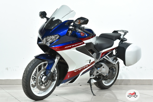 Мотоцикл HONDA VFR 800 2019, Белый фото 2