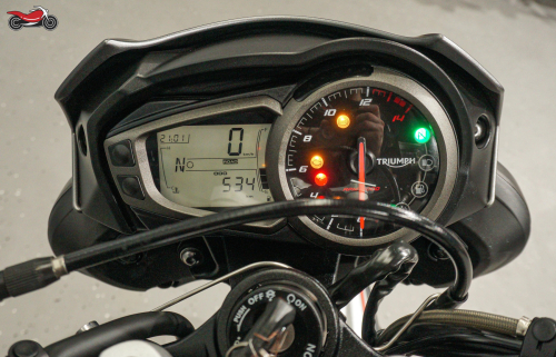 Мотоцикл Triumph Street Triple 2022, ЧЕРНЫЙ фото 11