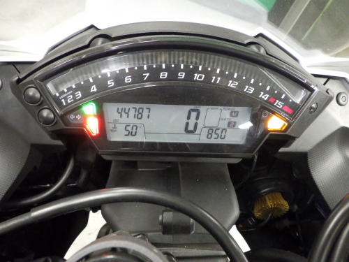 Мотоцикл KAWASAKI ZX-10 Ninja 2012, БЕЛЫЙ фото 7