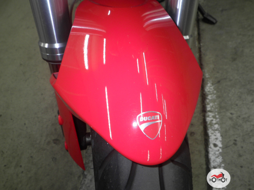 Мотоцикл DUCATI M696 2011, Красный фото 7