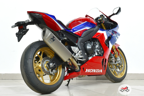 Мотоцикл HONDA CBR1000RR-RSP 2023, Красный фото 7