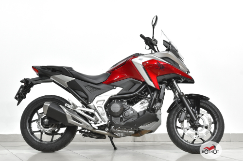 Мотоцикл HONDA NC 750X 2023, Красный фото 3