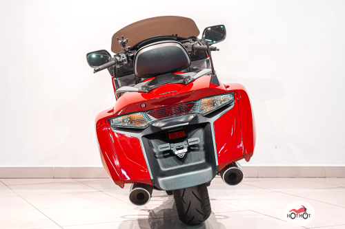 Мотоцикл HONDA GL 1800 2013, Красный фото 6