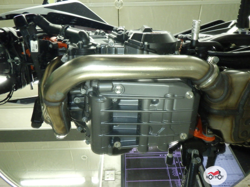 Мотоцикл KTM 890 Duke R 2020, БЕЛЫЙ фото 9