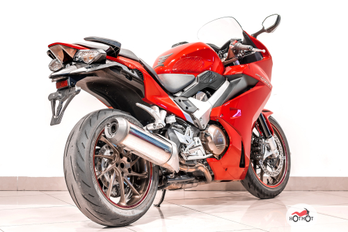 Мотоцикл HONDA VFR 800 2014, Красный фото 7