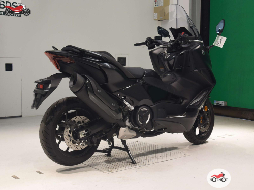 Скутер Yamaha TMAX 2023, ЧЕРНЫЙ фото 5