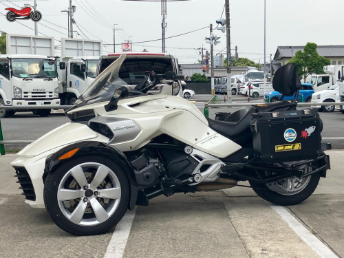 Трицикл BRP Can-Am Spyder 2015, БЕЛЫЙ фото 2