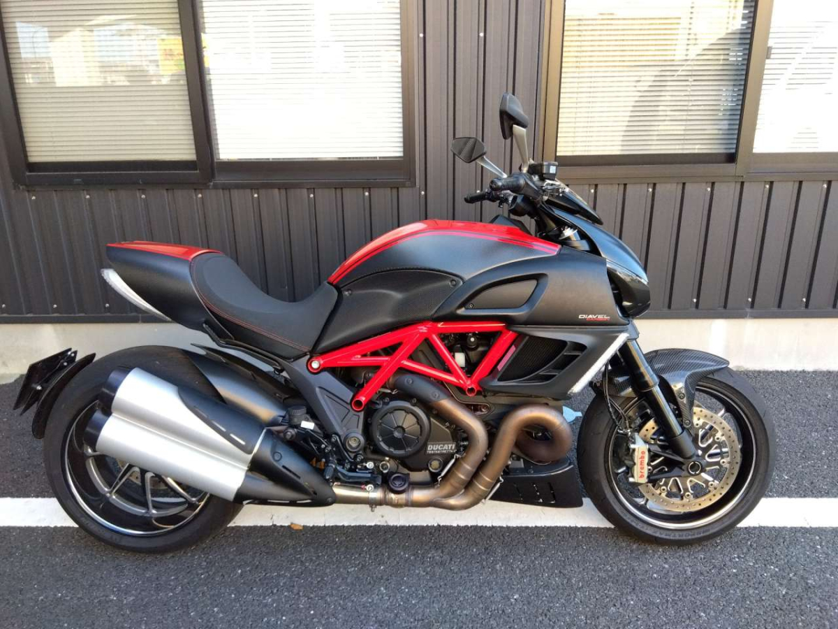 Ducati Diavel 2011 Black