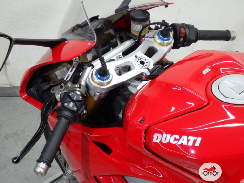 Мотоцикл DUCATI Panigale V4 2018, Красный фото 8