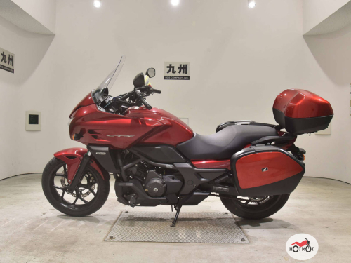 Мотоцикл HONDA CTX 700 2013, Красный