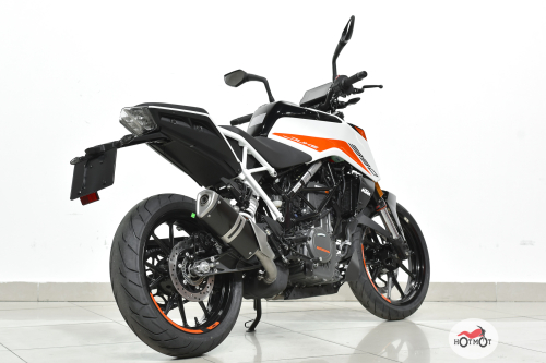 Мотоцикл KTM 390 Duke 2022, белый фото 7