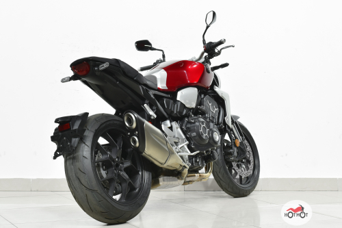 Мотоцикл HONDA CB 1000R 2019, Красный фото 7