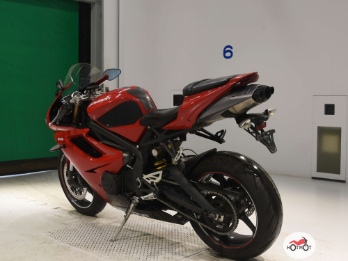 Мотоцикл TRIUMPH Daytona 675 2012, Красный фото 6