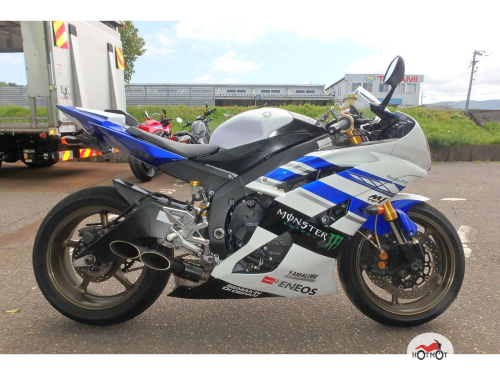 Мотоцикл YAMAHA YZF-R6 2008, Белый фото 2