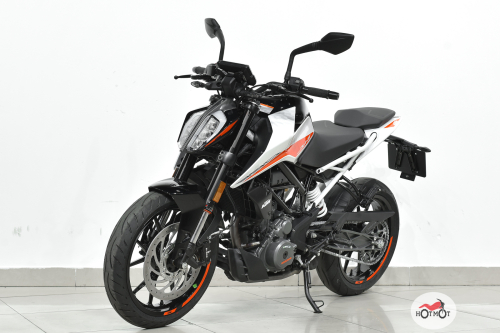 Мотоцикл KTM 390 DUKE 2021, БЕЛЫЙ фото 2