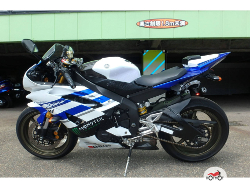 Мотоцикл YAMAHA YZF-R6 2008, Белый