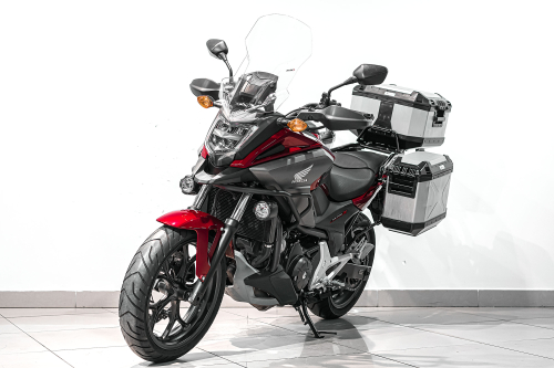 Мотоцикл HONDA NC 750X 2019, Красный фото 2