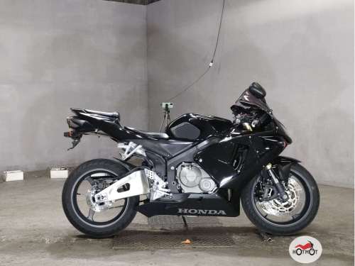 Мотоцикл HONDA CBR 600RR 2005, черный фото 2